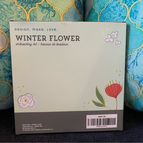 Winter Flower Embroidery Kit NEW - Picture 3 of 7